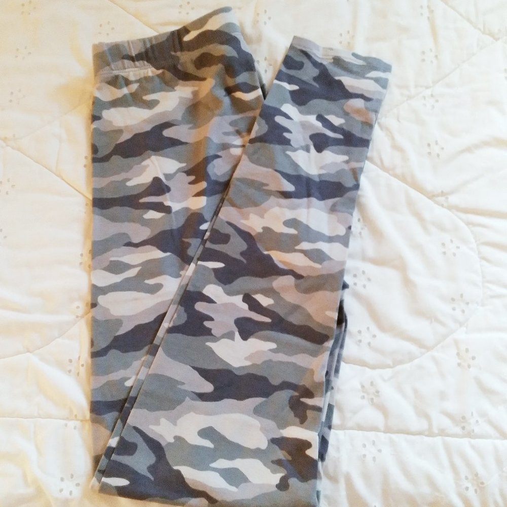 Light green camouflage leggings 😍😍